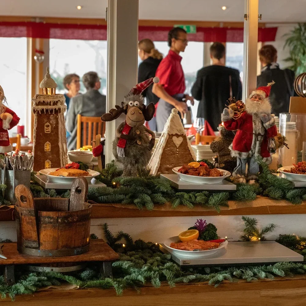 julbord-tullhuset-1000x1000